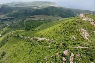 ⚔️出道即巅峰？韦世豪昔日对本菲卡：花式晃人禁区放铲一个不落